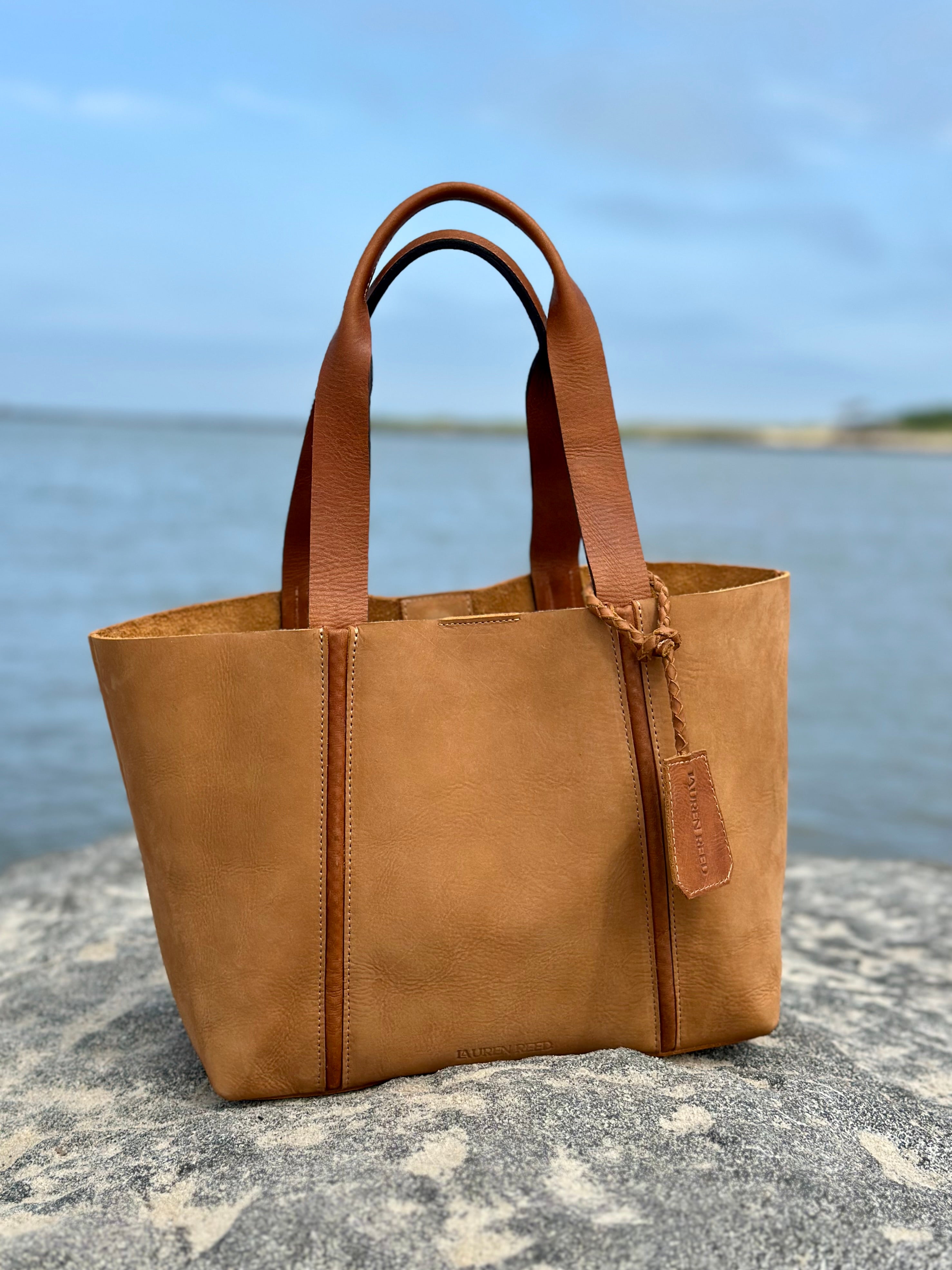 Tote bag ocean background